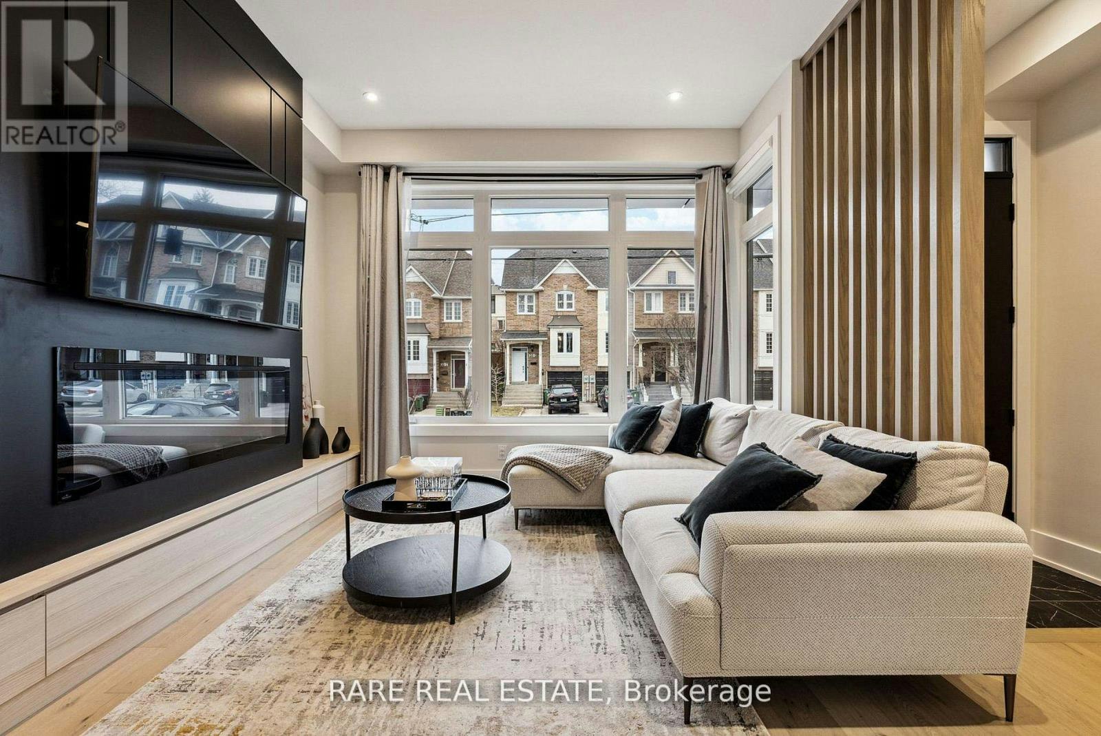 21 Twenty Ninth Street, Toronto, ON, M8W 3A9 - 2