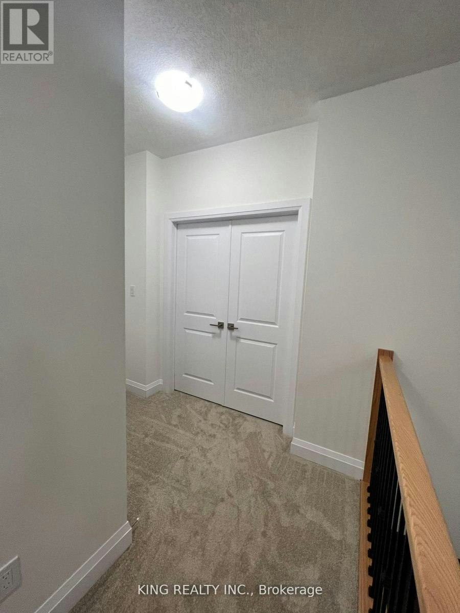 27 Carina Street, Kitchener, ON, N2E 0C9 - 27