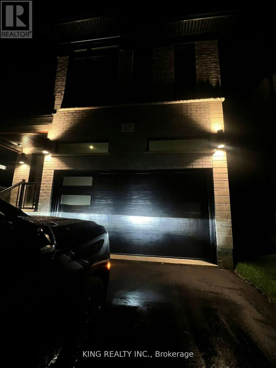 27 Carina Street, Kitchener, ON, N2E 0C9