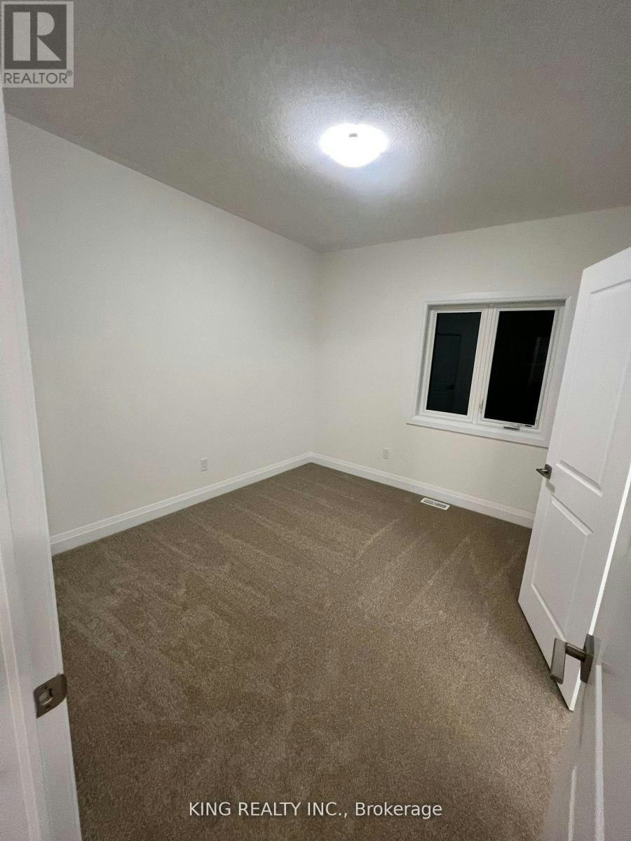 27 Carina Street, Kitchener, ON, N2E 0C9 - 7
