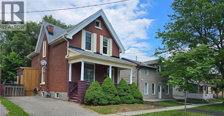 196 Wellington Street, Brantford, ON, N3S 3Z2 - 2