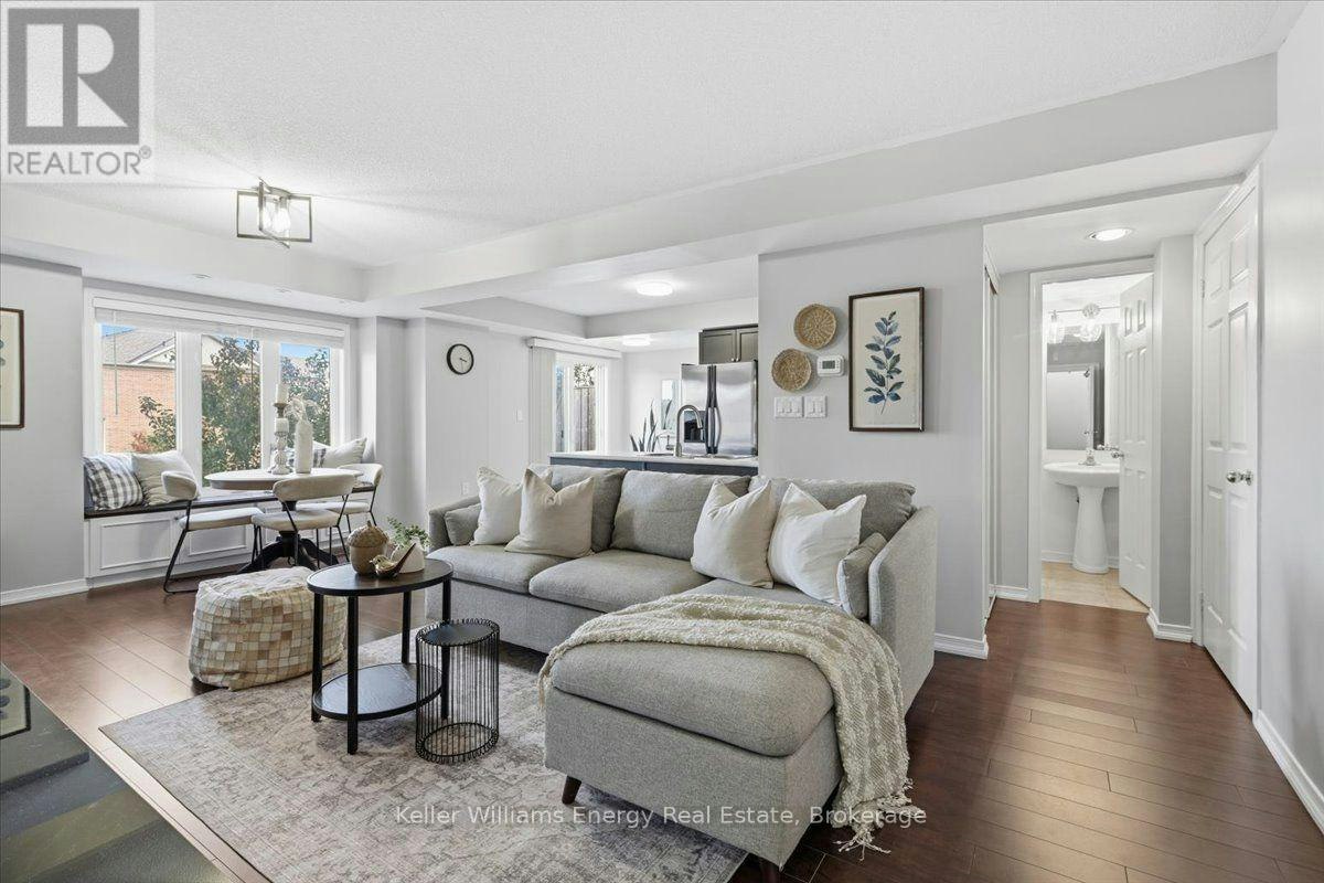 82-2237 Bur Oak Avenue, Markham, ON, L6E 0C2