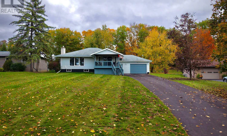 30 Cove Road