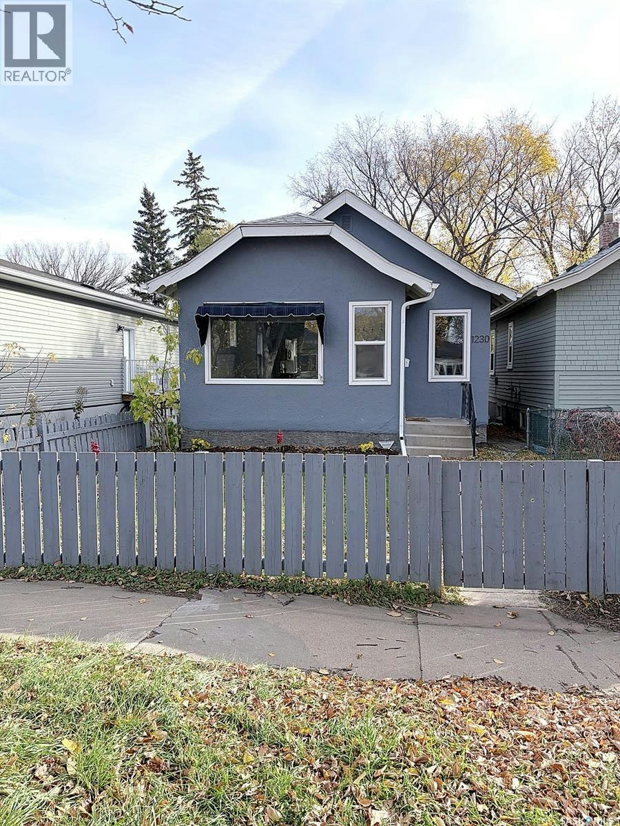 1230 E Avenue N, Saskatoon, SK, S7L 1T4