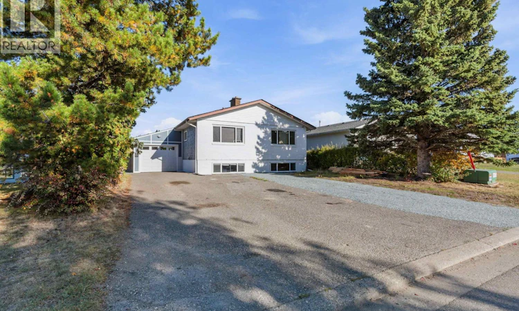 180 Claxton Crescent