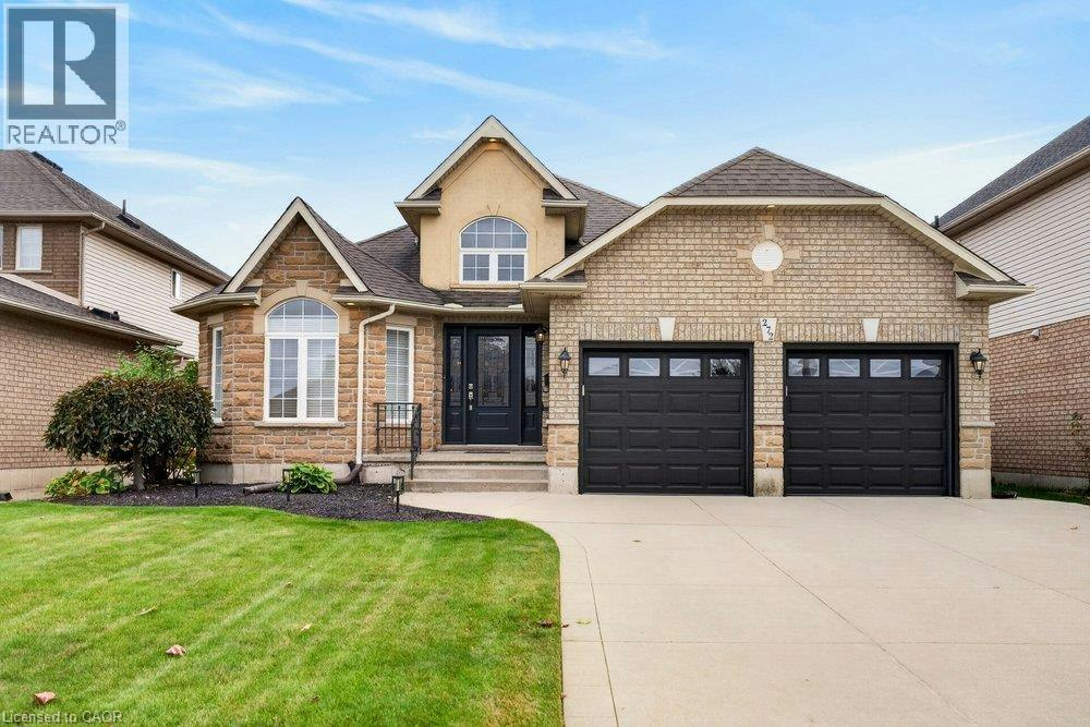 272 Gatestone Drive, Hamilton, ON, L8J 3Y8