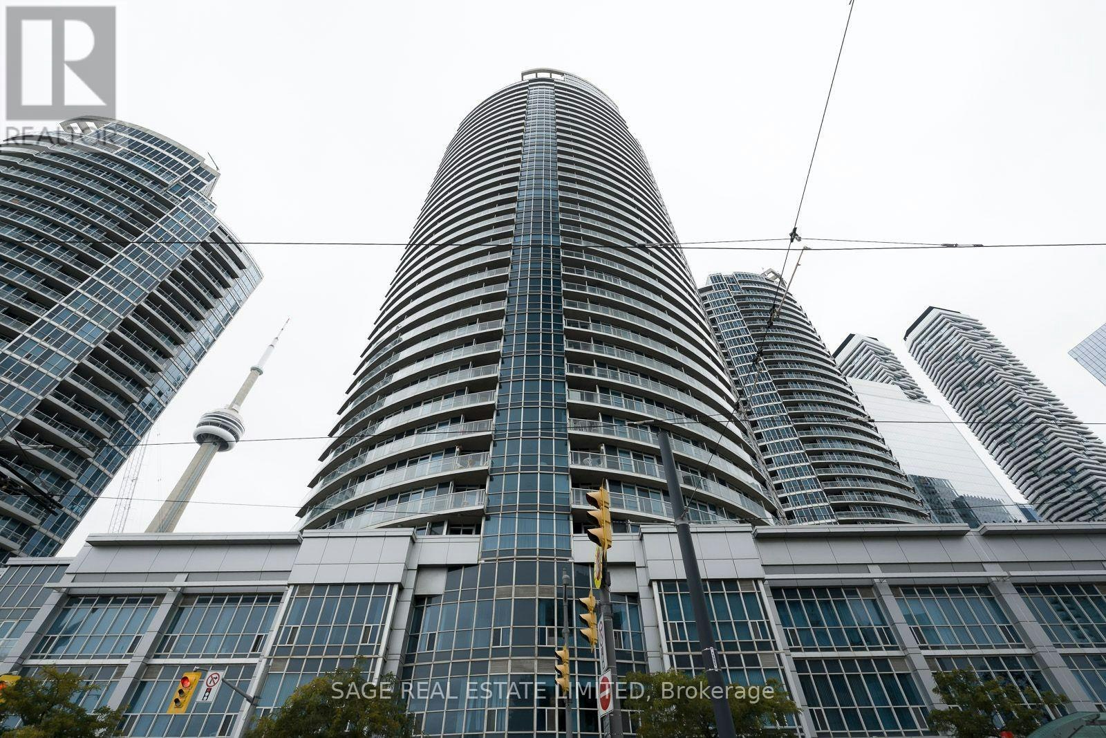 1705-208 Queens Quay W, Toronto, ON, M5J 2Y5
