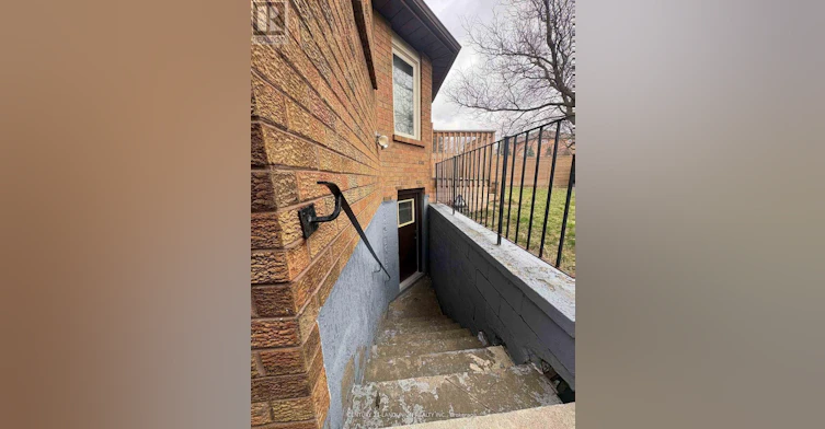 BSMT 48-48 Marchwood Crescent, Richmond Hill, ON, L4C 8M4 - 9