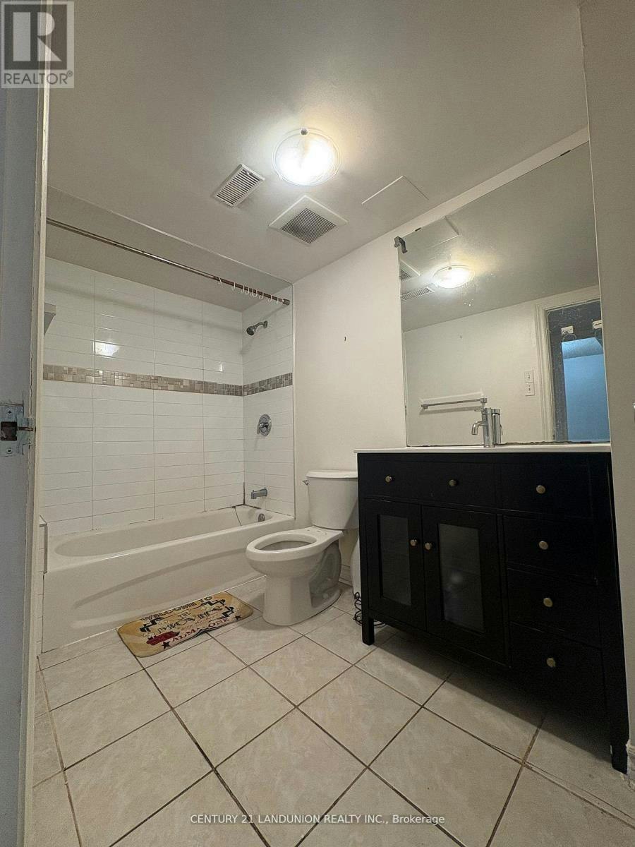 BSMT 48-48 Marchwood Crescent, Richmond Hill, ON, L4C 8M4 - 8