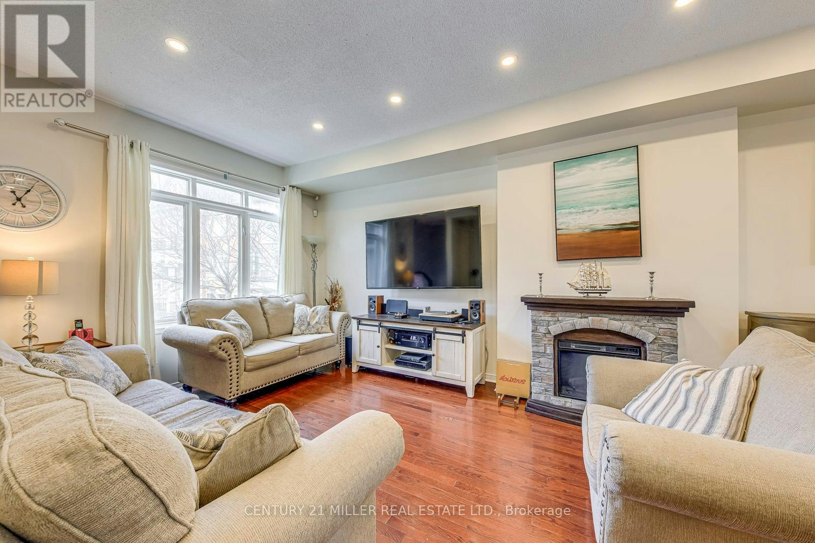 3117 Joel Kerbel Place, Mississauga, ON, L4Y 0B1
