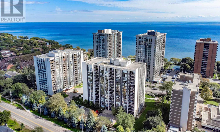 1001-2185 Marine Drive