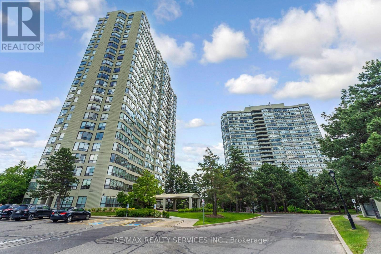 709-22 Hanover Road, Brampton, ON, L6S 5K7