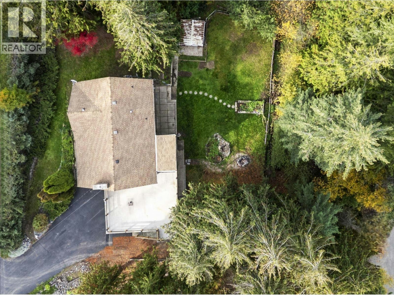 2455 Forest Drive, Blind Bay, BC, V0E 1H2