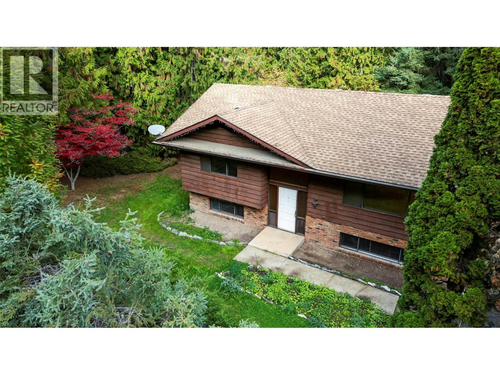 2455 Forest Drive, Blind Bay, BC, V0E 1H2