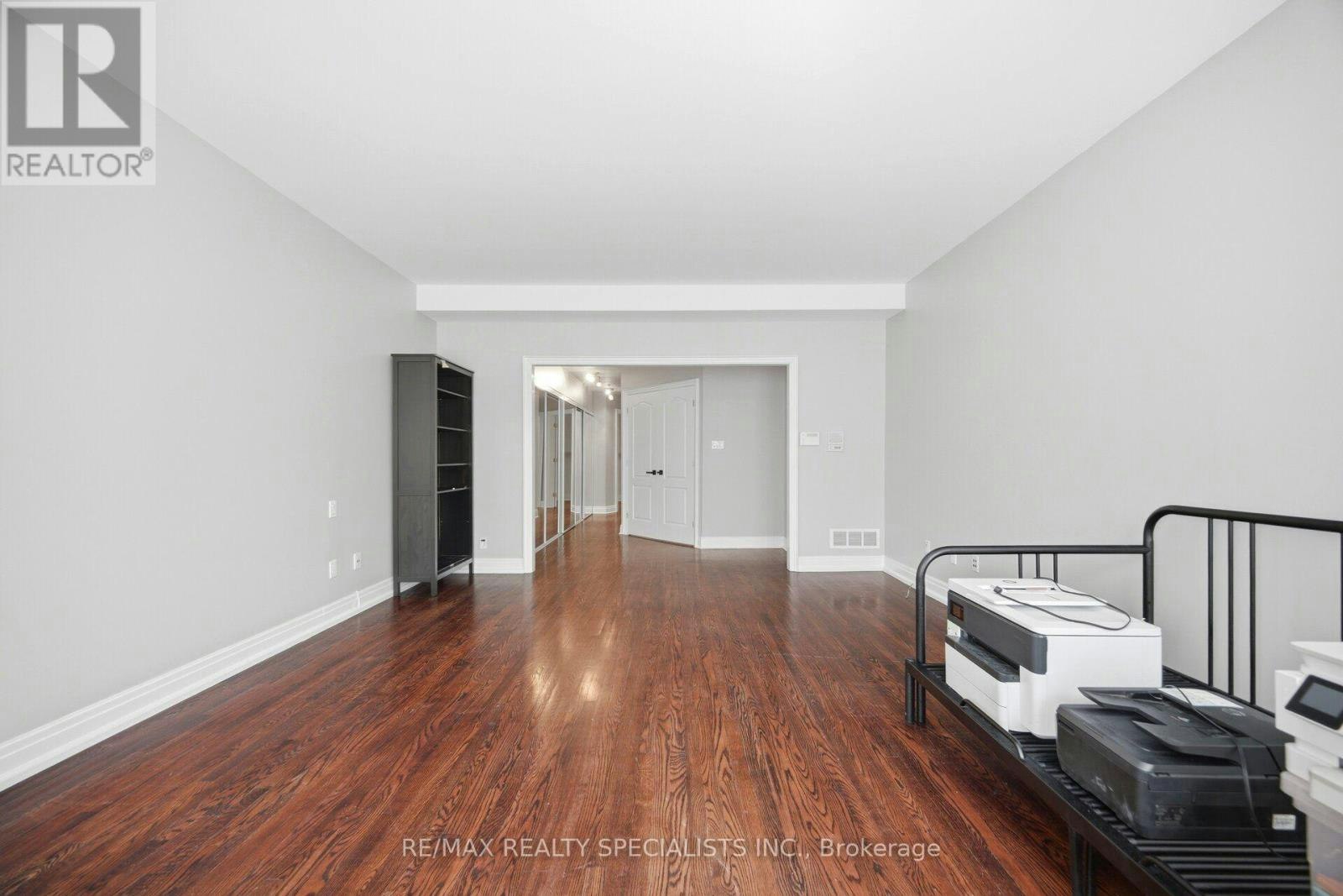 246 Walmer Road, Toronto, ON, M5R 3R7 - 22