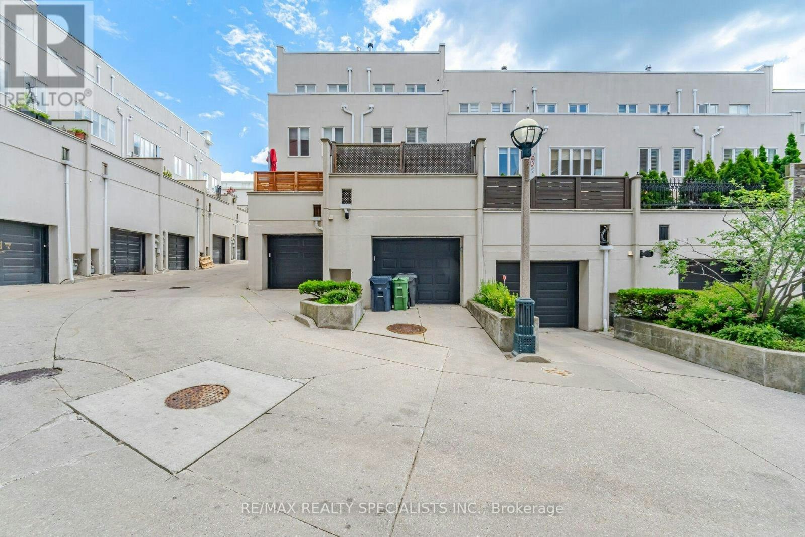 246 Walmer Road, Toronto, ON, M5R 3R7 - 44