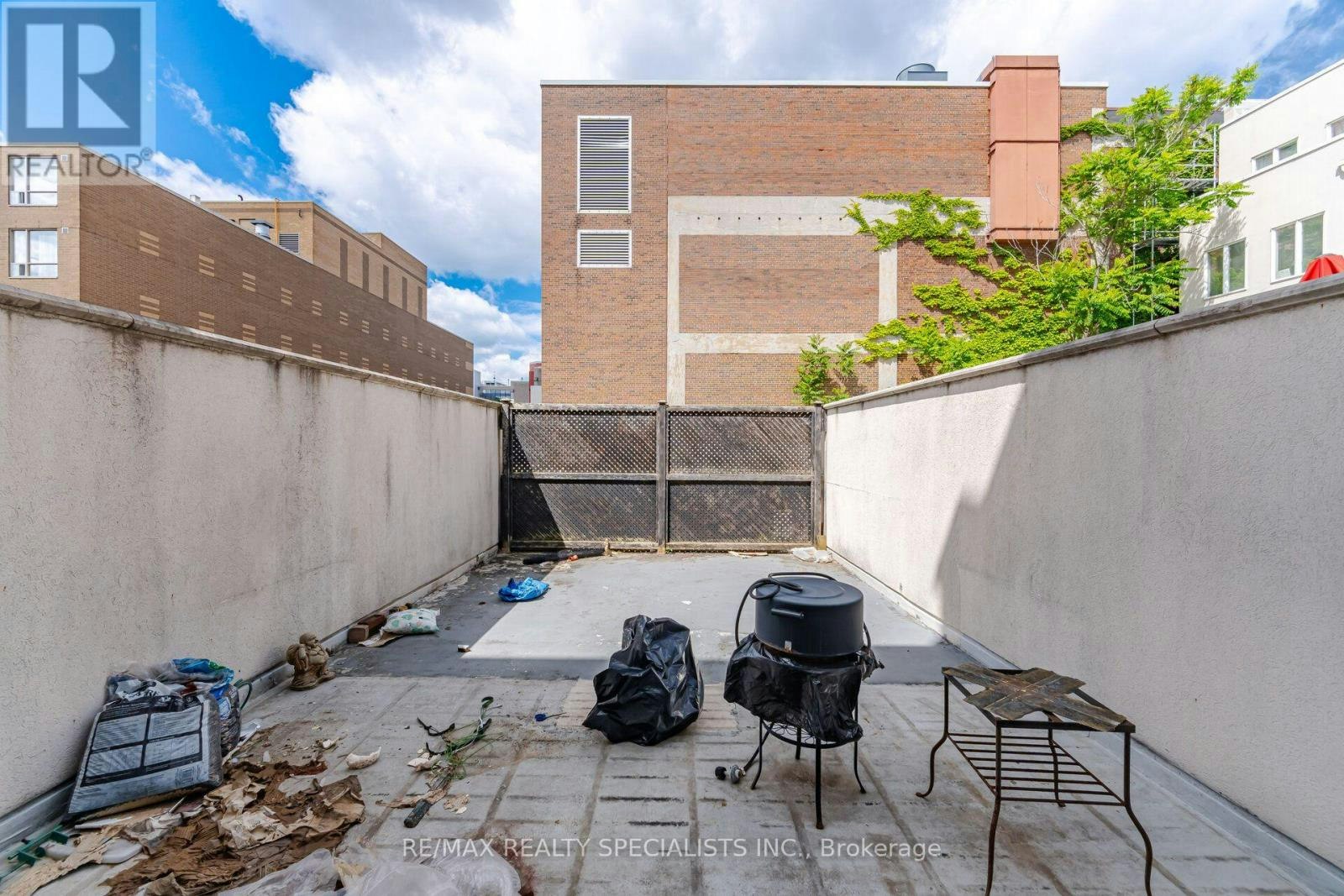246 Walmer Road, Toronto, ON, M5R 3R7 - 41