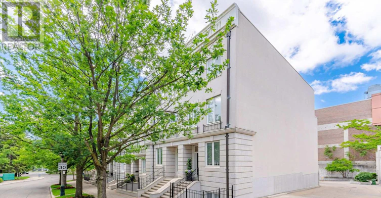 246 Walmer Road, Toronto, ON, M5R 3R7 - 2