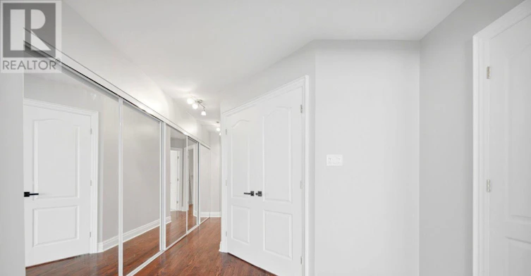246 Walmer Road, Toronto, ON, M5R 3R7 - 23