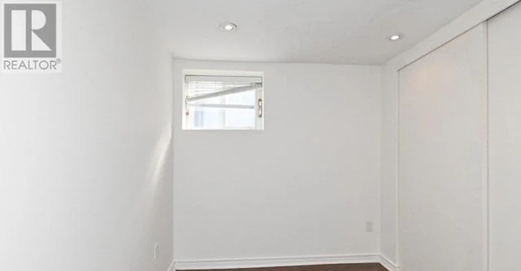 C, MAIN-236 Highfield Road, Toronto, ON, M4L 2V5 - 12