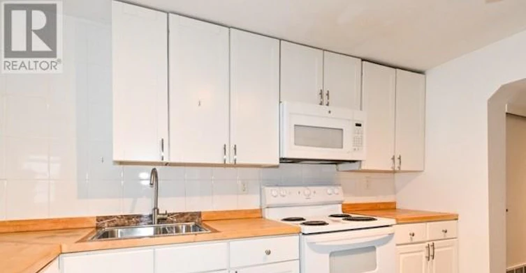 C, MAIN-236 Highfield Road, Toronto, ON, M4L 2V5 - 2