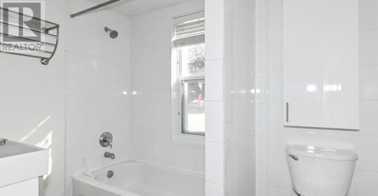 C, MAIN-236 Highfield Road, Toronto, ON, M4L 2V5 - 8