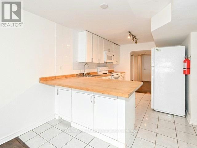 C, MAIN-236 Highfield Road, Toronto, ON, M4L 2V5 - 3