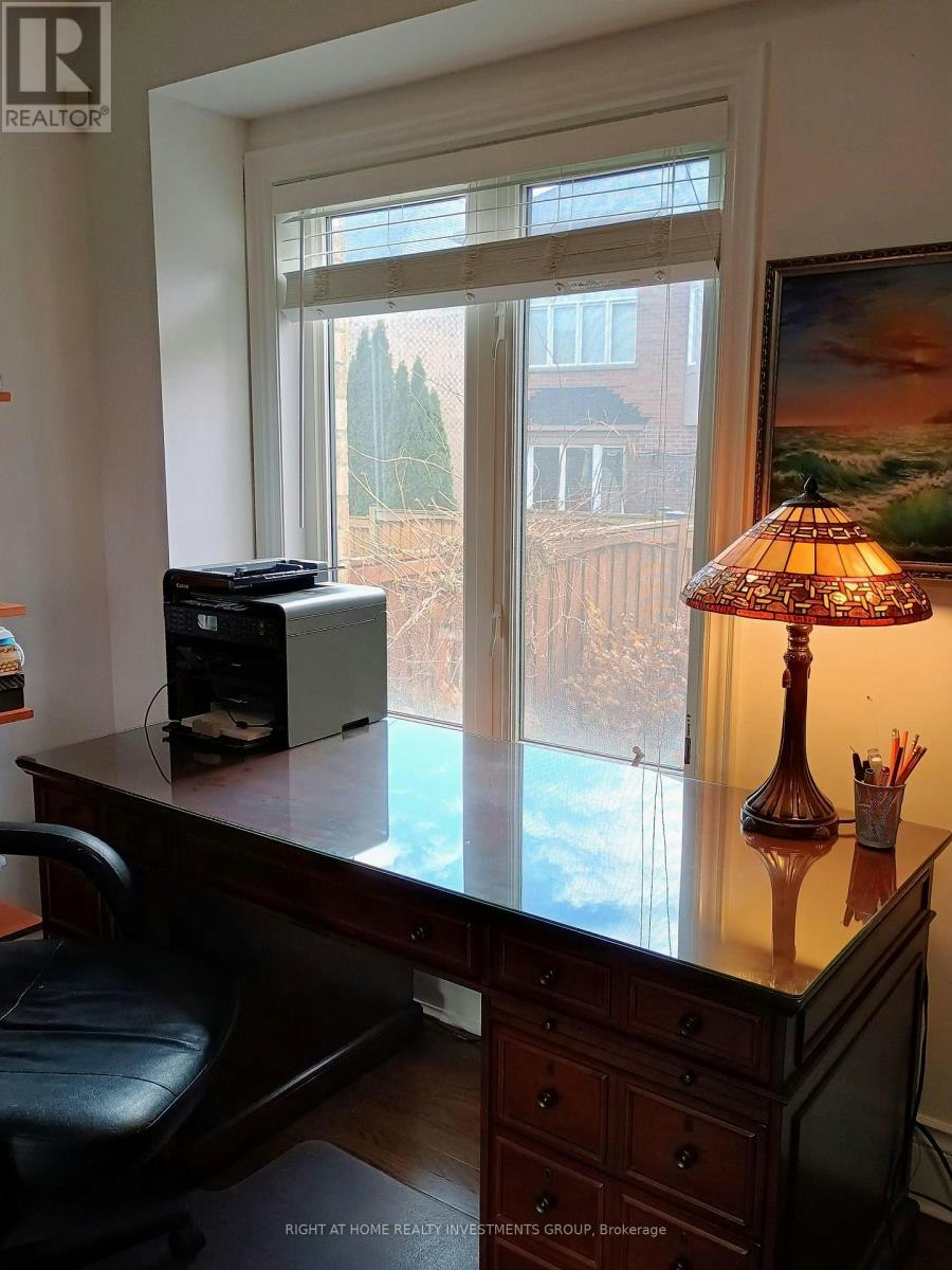 31 Barletta Drive, Vaughan, ON, L6A 4H5 - 3
