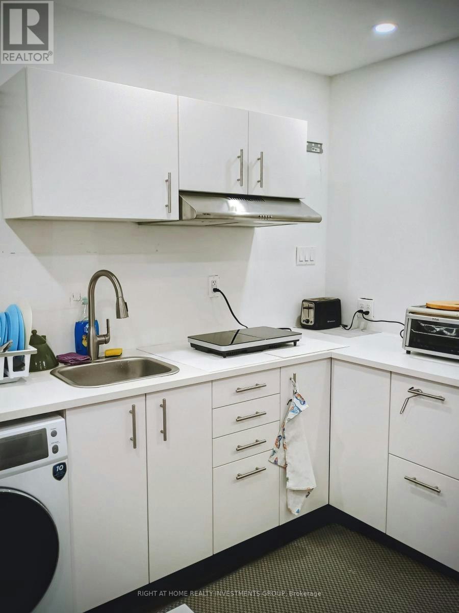 31 Barletta Drive, Vaughan, ON, L6A 4H5 - 8