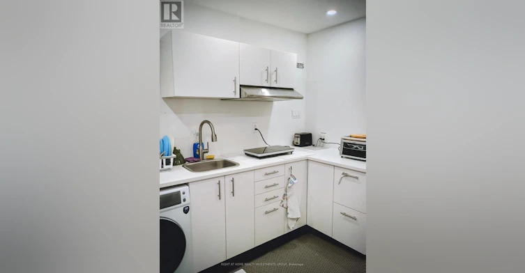 31 Barletta Drive, Vaughan, ON, L6A 4H5 - 8