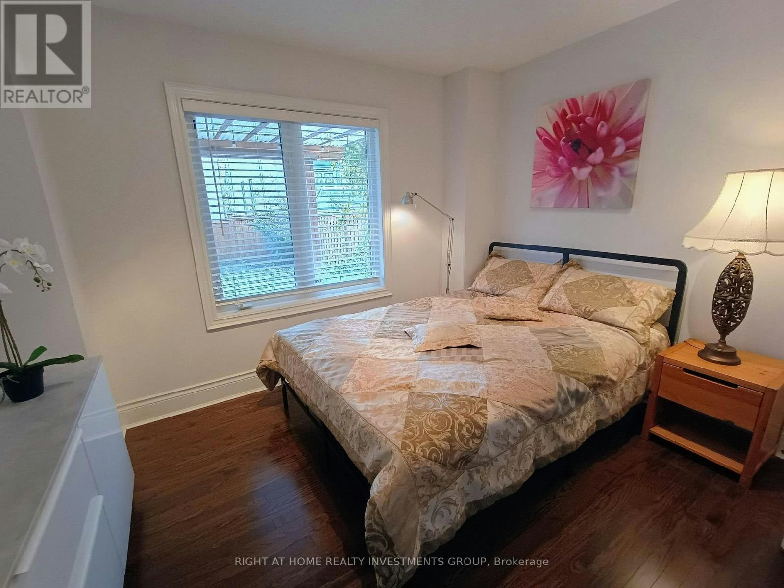 31 Barletta Drive, Vaughan, ON, L6A 4H5
