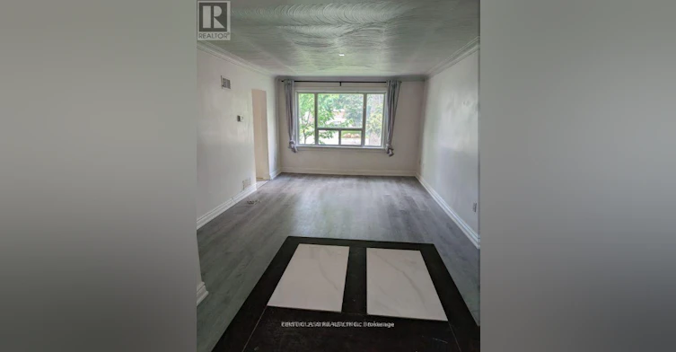 MAIN-38 Harding Boulevard, Richmond Hill, ON, L4C 1S8 - 2