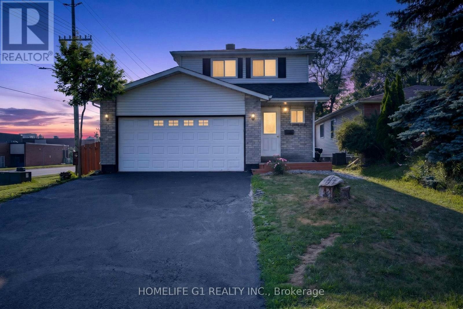 2 Fletcher Drive, Barrie, ON, L4M 5S1
