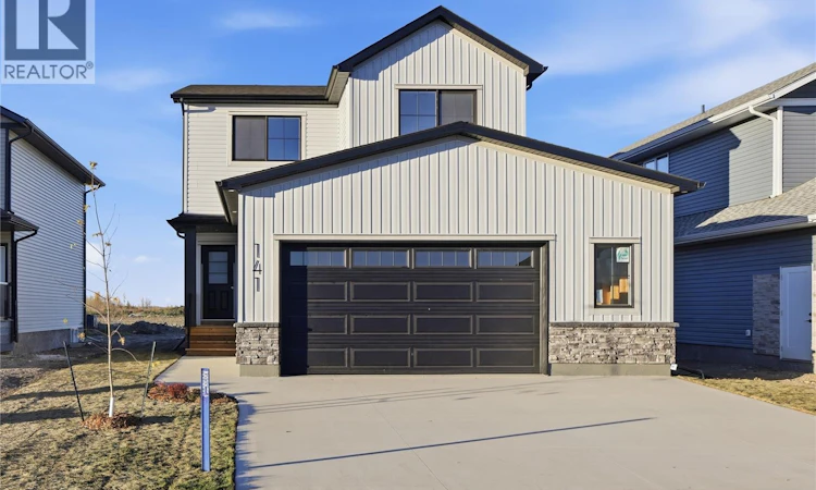 141 Emma Crescent