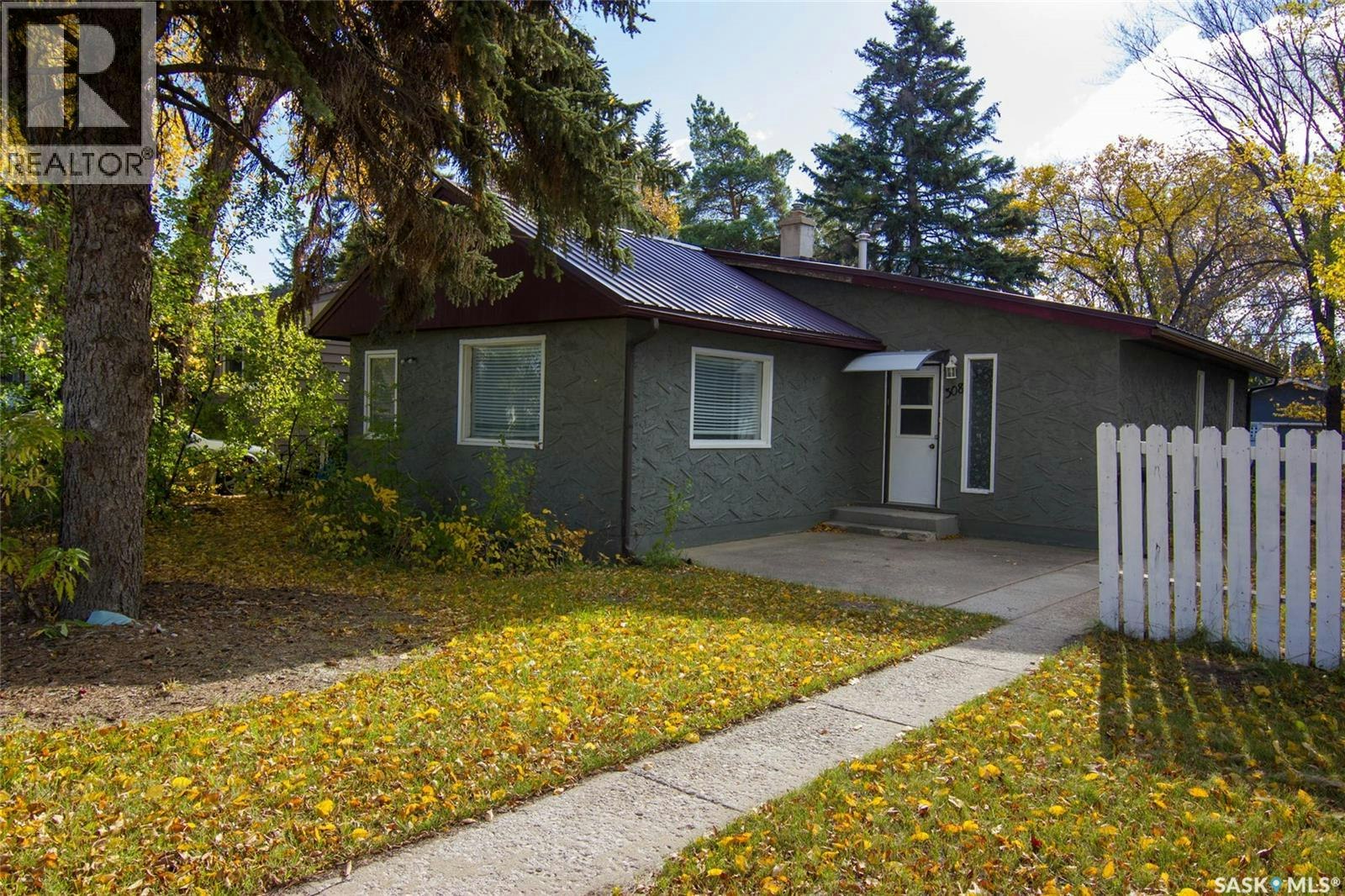 308 Hilliard Street E, Saskatoon, SK, S7J 0E6