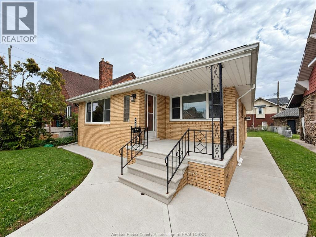 1425 Giles Boulevard East, Windsor, ON, N9A 4H2 - 2