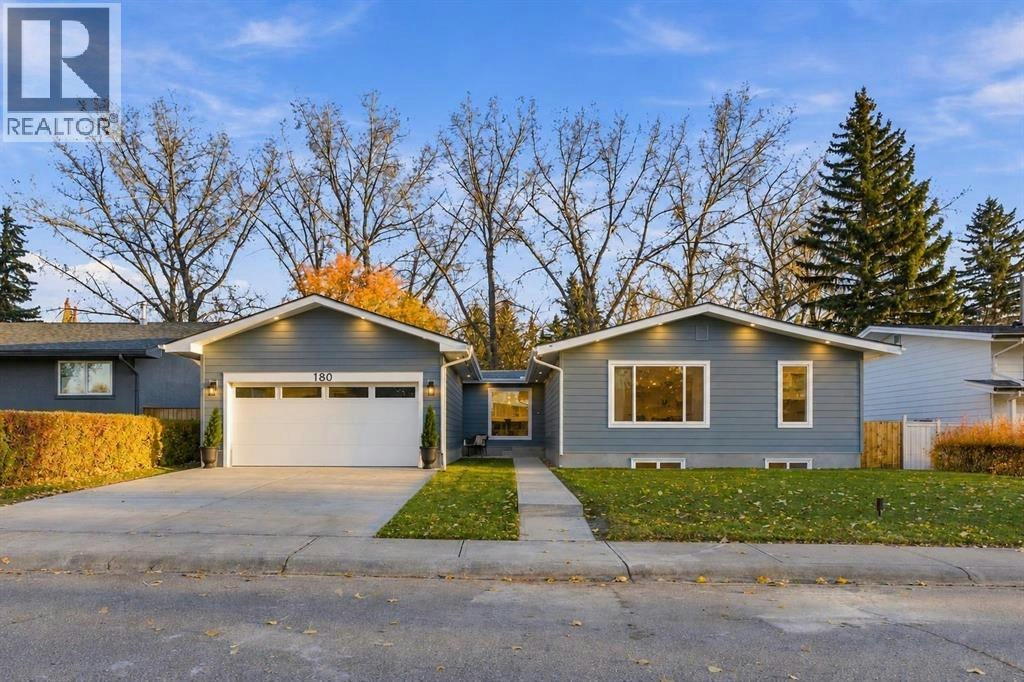 180 Maple Court Crescent SE, Calgary, AB, T2J 1W1