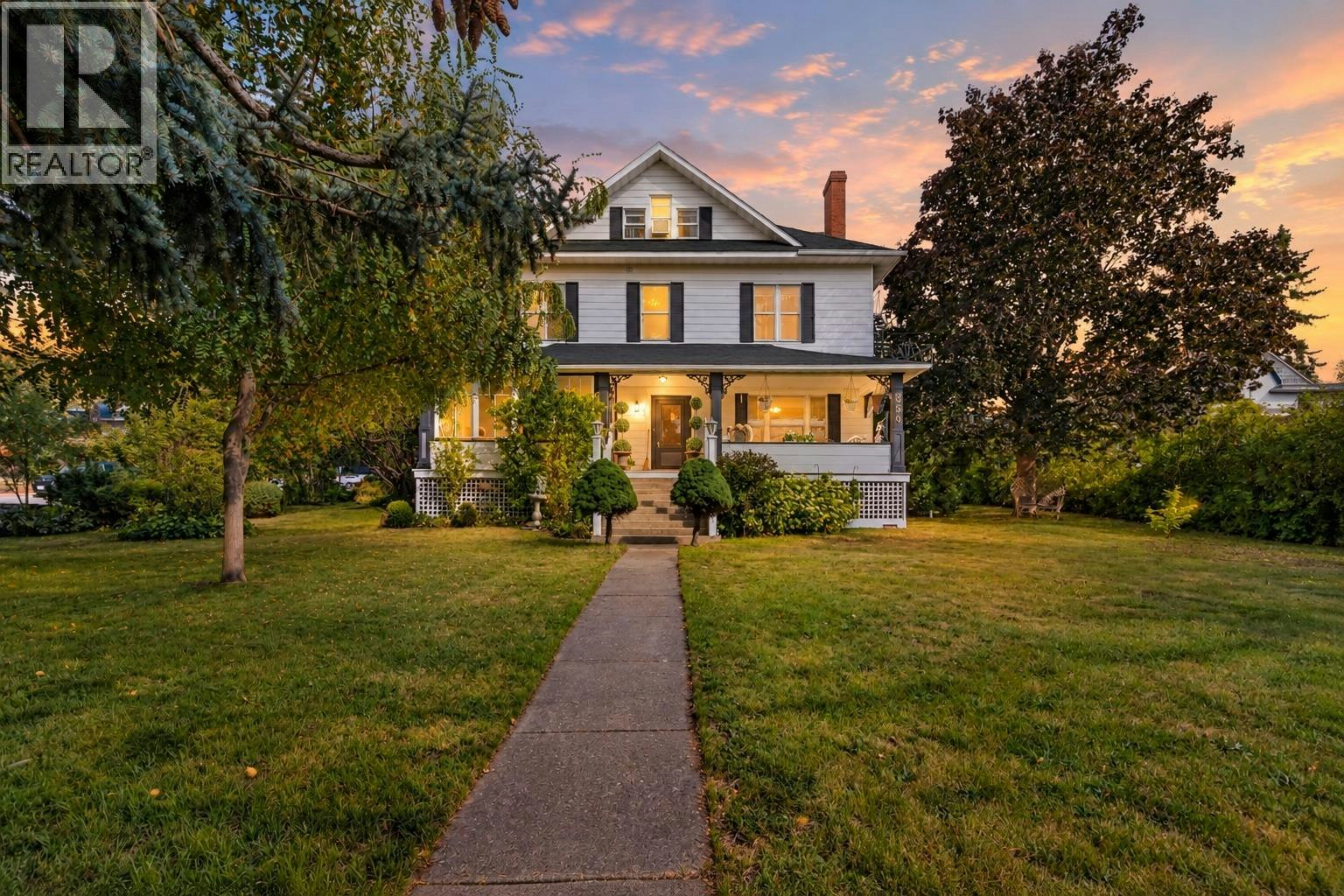 330 Northwest Boulevard, Creston, BC, V0B 1G4