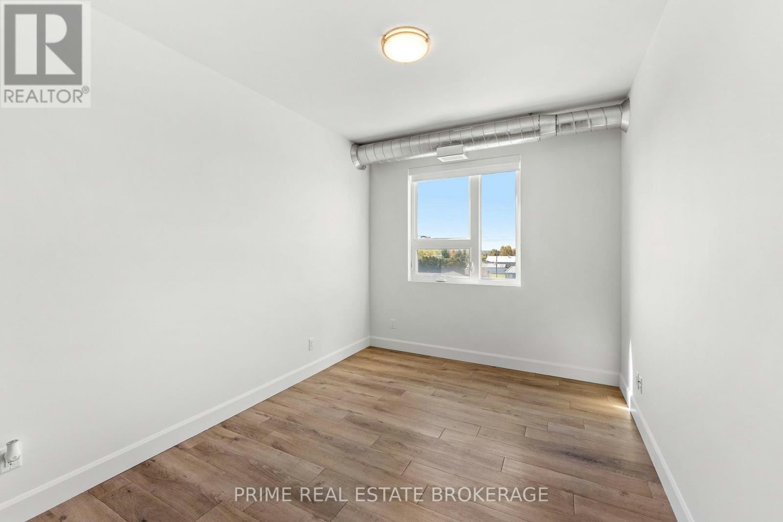 110-228 Mcconnell Street, Exeter, ON, N0M 1S3 - 18