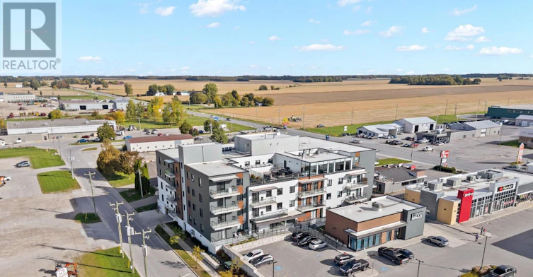 110-228 Mcconnell Street, Exeter, ON, N0M 1S3 - 2