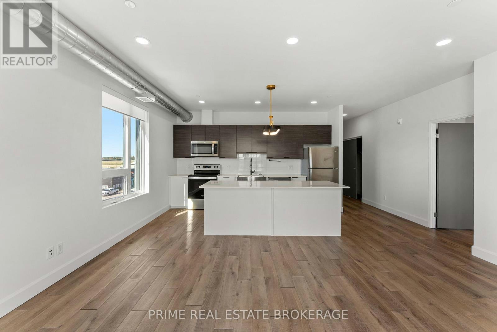 110-228 Mcconnell Street, Exeter, ON, N0M 1S3 - 4