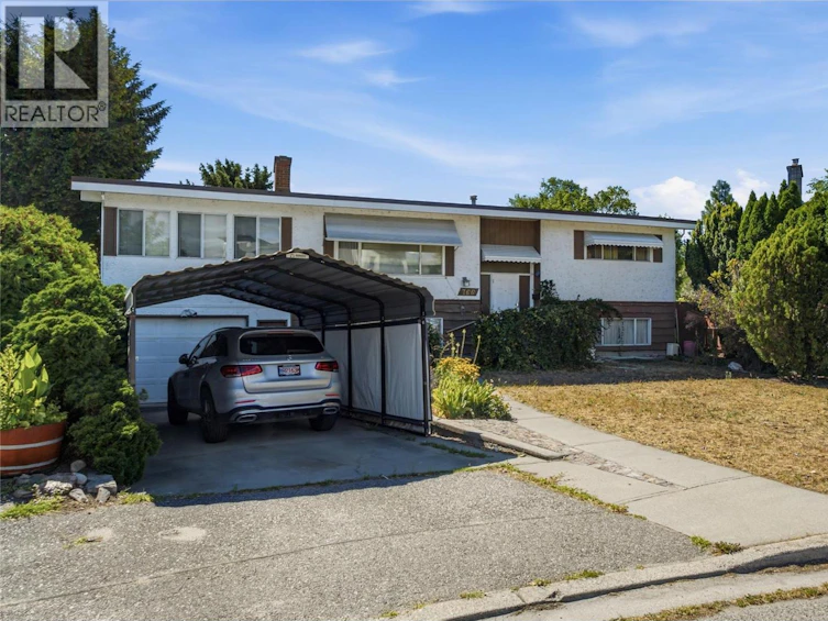 766 Coopland Crescent, Kelowna, BC, V1Y 2V1 - 4