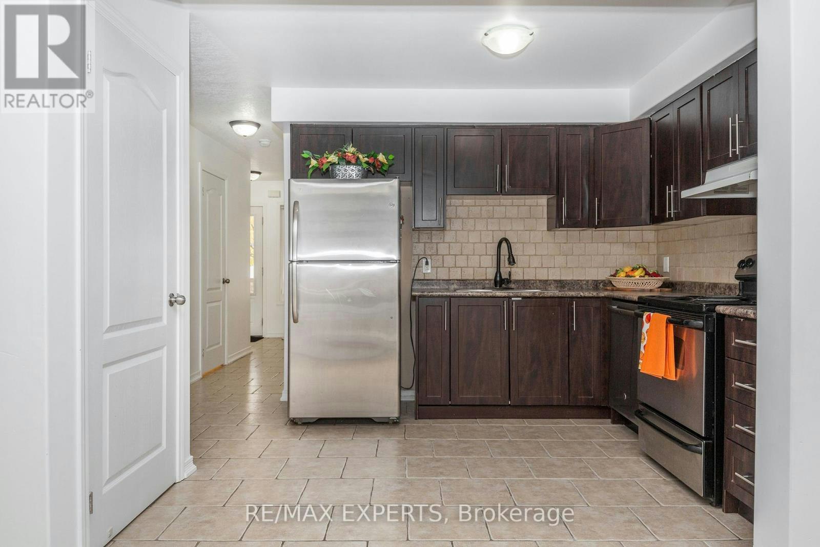 11-75 Prince William Way, Barrie, ON, L4N 0Y9 - 7