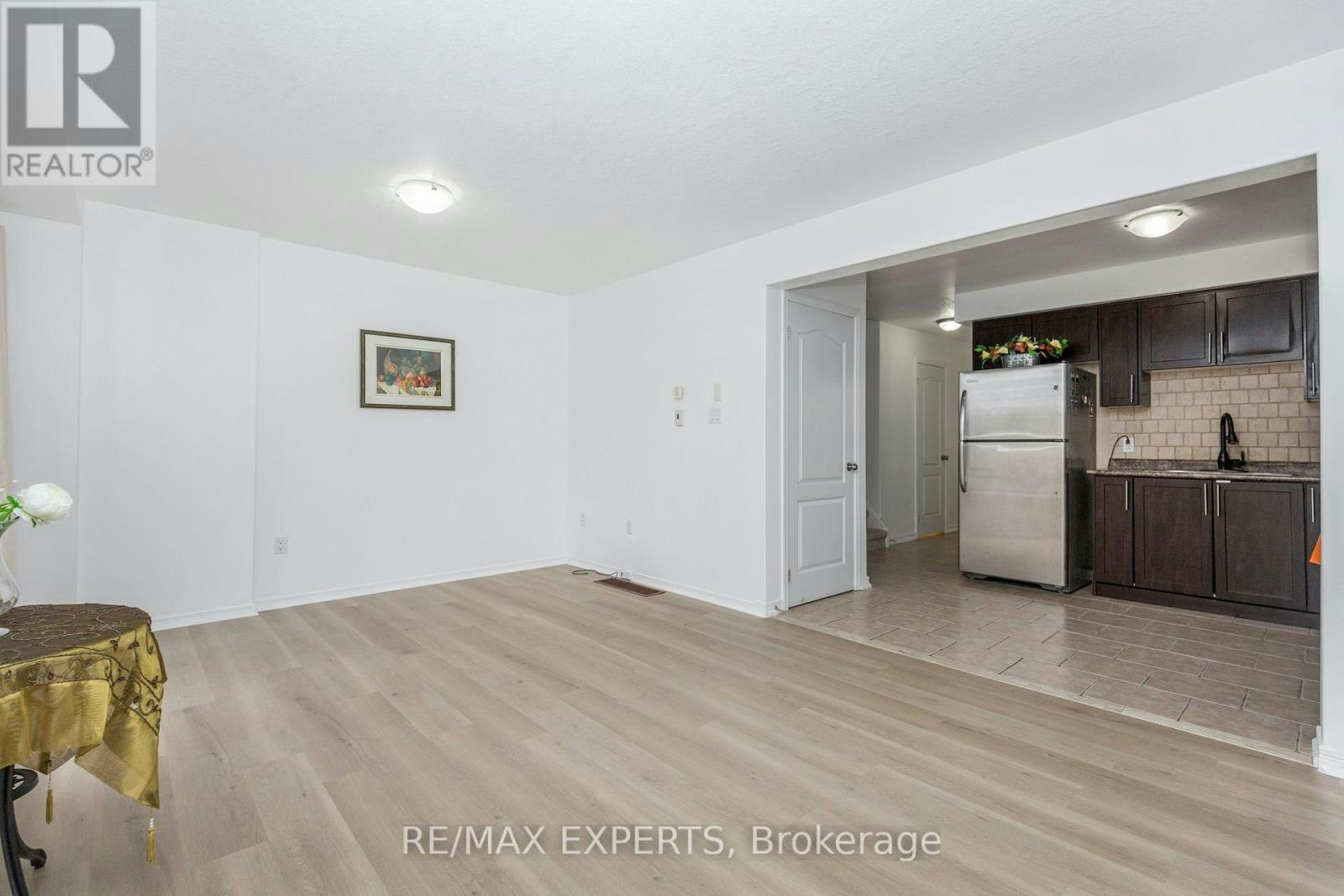 11-75 Prince William Way, Barrie, ON, L4N 0Y9 - 12