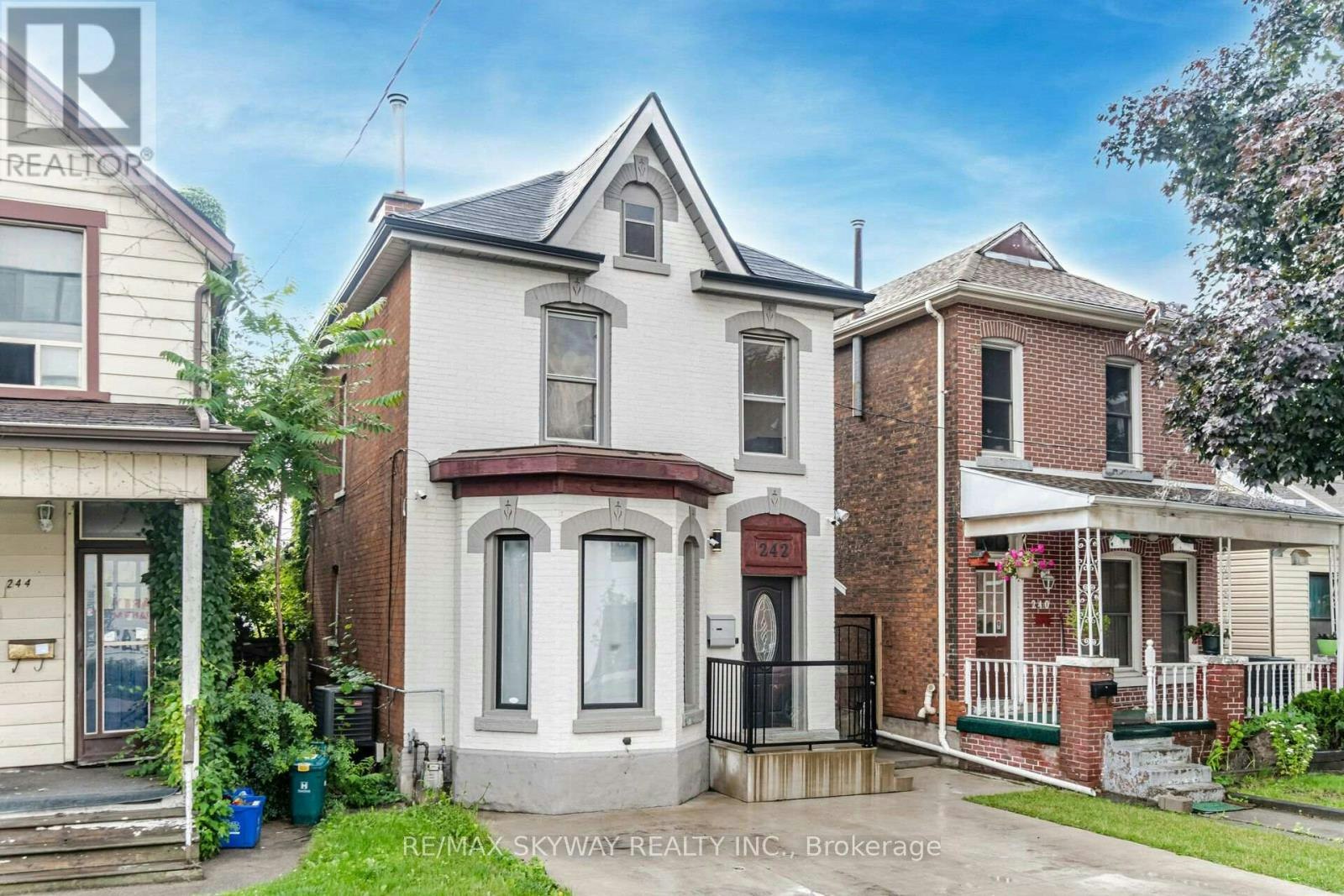 242 East Avenue N, Hamilton, ON, L8L 5J3