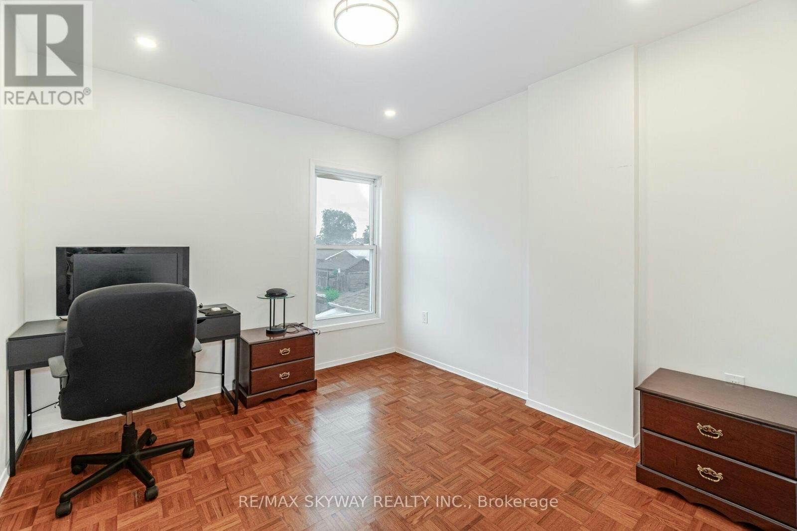 242 East Avenue N, Hamilton, ON, L8L 5J3 - 23