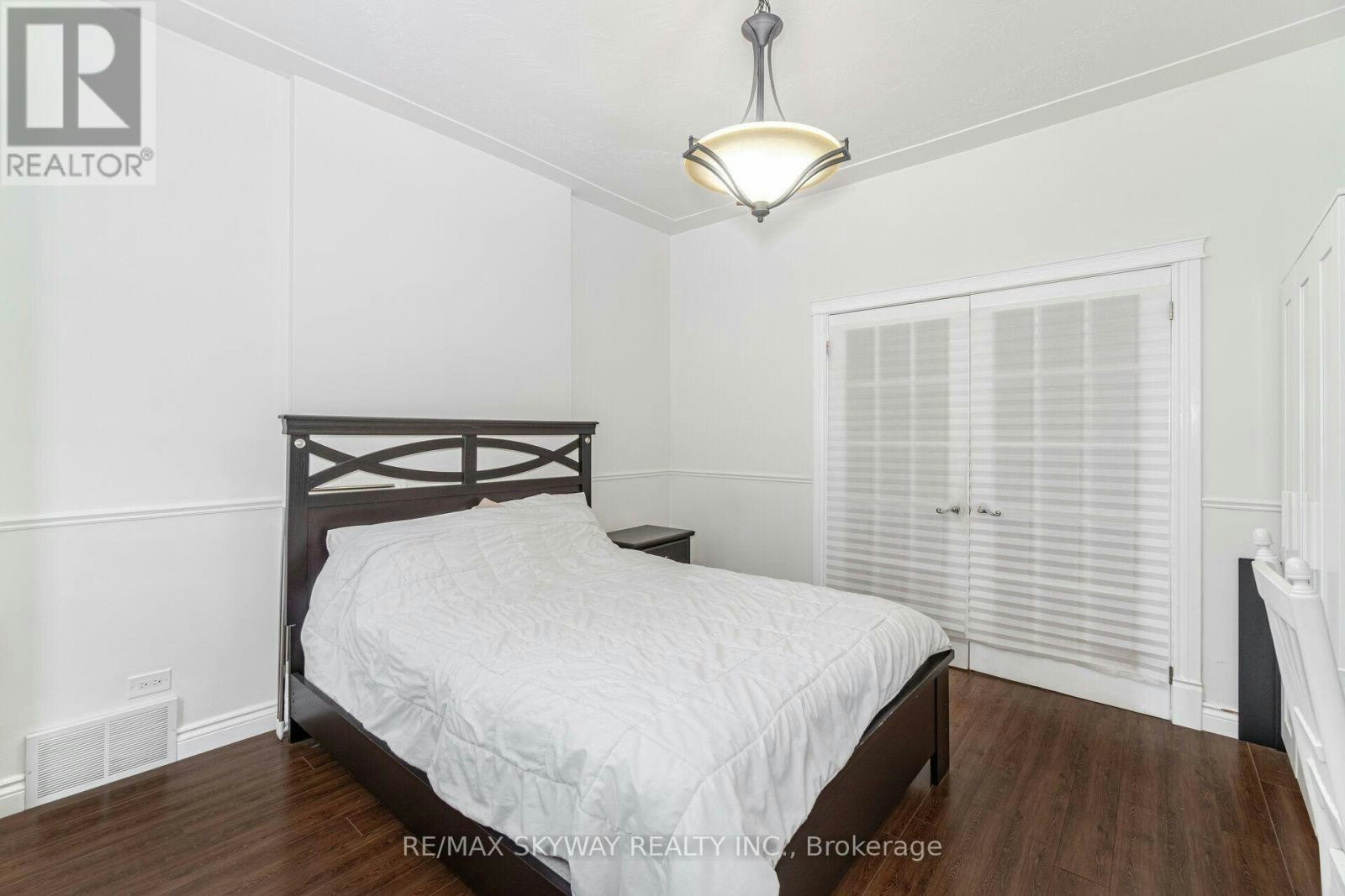 242 East Avenue N, Hamilton, ON, L8L 5J3 - 16