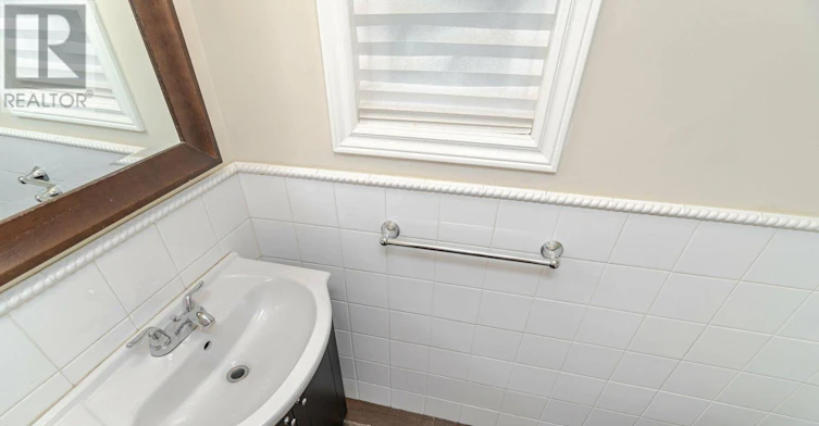 242 East Avenue N, Hamilton, ON, L8L 5J3 - 18