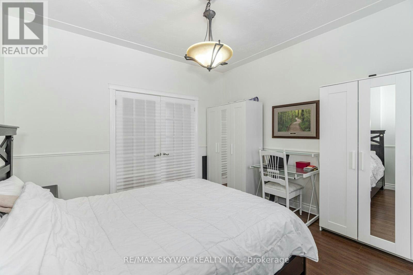 242 East Avenue N, Hamilton, ON, L8L 5J3 - 17