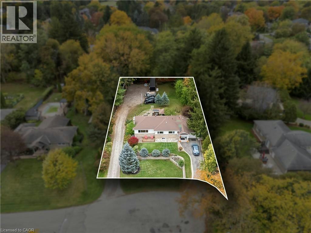 284 Mapledene Drive, Hamilton, ON, L9G 2K2